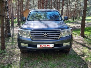 2011 Toyota Land Cruiser 200 Series, серый, 3100000 рублей, вид 2