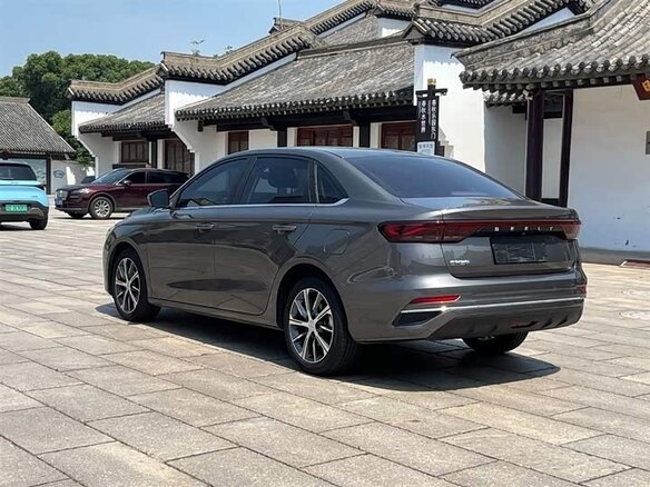 2024 Geely Emgrand II, серый, 1224000 рублей - вид 5