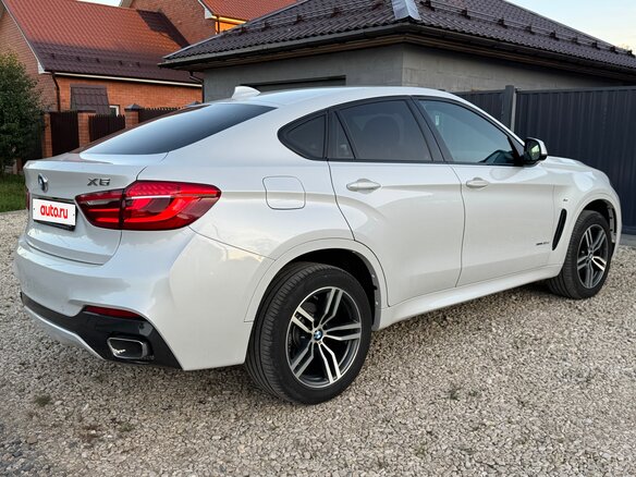 2019 BMW X6 30d II (F16), белый, 5300000 рублей - вид 4