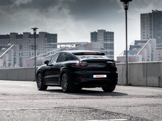 2020 Porsche Cayenne Turbo Coupé III, чёрный, 11500000 рублей, вид 3