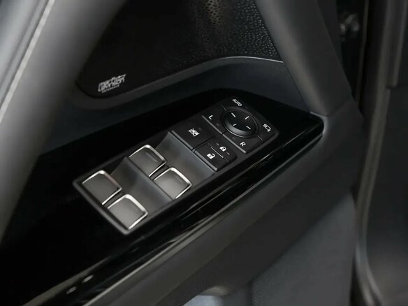 2026 Lexus LX 500d IV, чёрный - вид 13