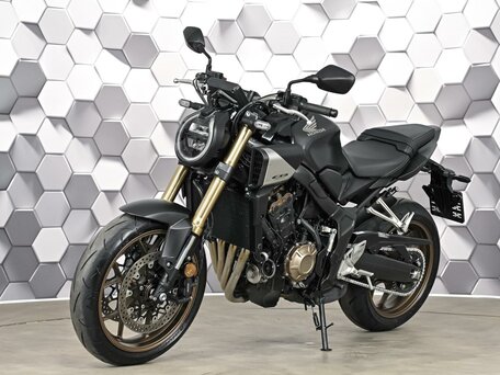 2025 Honda CB 650R, чёрный, 1177000 рублей, вид 2