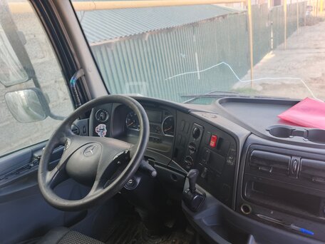 2006 Mercedes-Benz Axor, чёрный, 1300000 рублей, вид 4