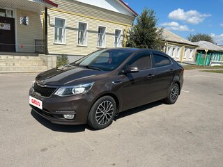 2016 Kia Rio III Рестайлинг, коричневый, 1100000 рублей, вид 1