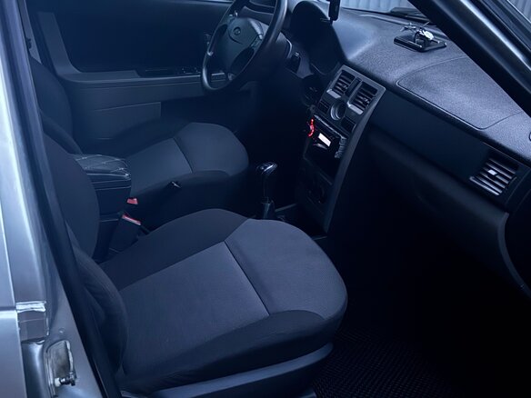 2011 Lada (ВАЗ) Priora I, серебристый, 270000 рублей - вид 6