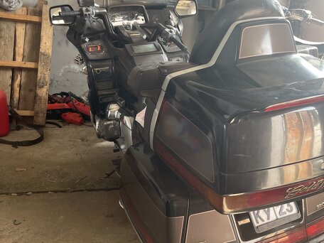 1993 Honda GL 1500 Gold Wing, чёрный, 500000 рублей, вид 3