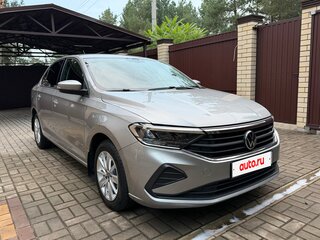 2021 Volkswagen Polo VI, серый, 1850000 рублей, вид 2