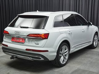 2020 Audi Q7 45 TDI II (4M) Рестайлинг, белый, 7480000 рублей, вид 4