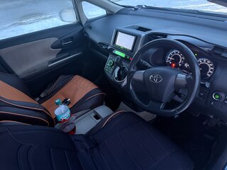 2011 Toyota Wish II, голубой, 1050000 рублей, вид 5