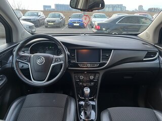 2021 Buick Encore I Рестайлинг, красный, 1290000 рублей, вид 5