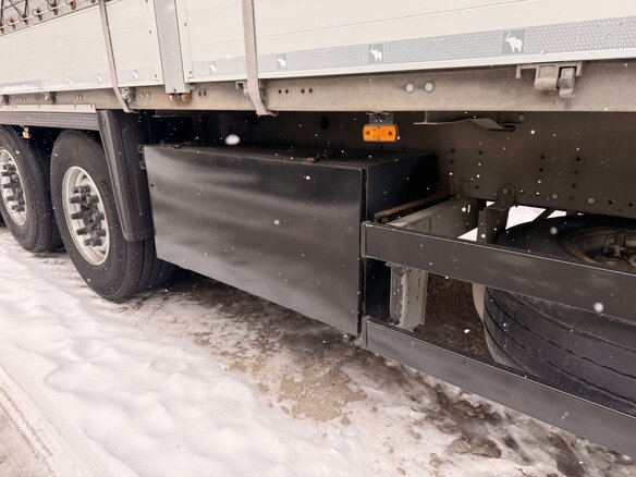 2018 Schmitz Cargobull SPR, серебристый, 3500000 рублей - вид 6