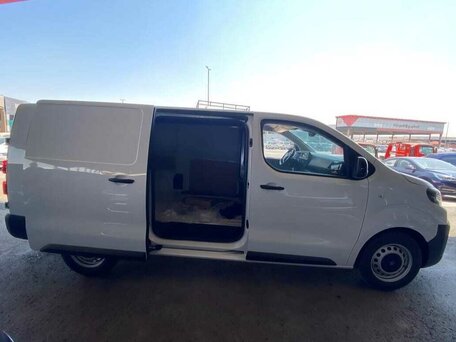 2026 Peugeot Expert, белый, 4400000 рублей, вид 4