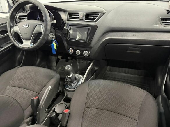2015 Kia Rio III, серебристый - вид 15