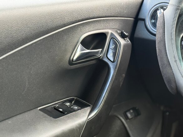 2013 Volkswagen Polo V, чёрный, 439999 рублей - вид 17