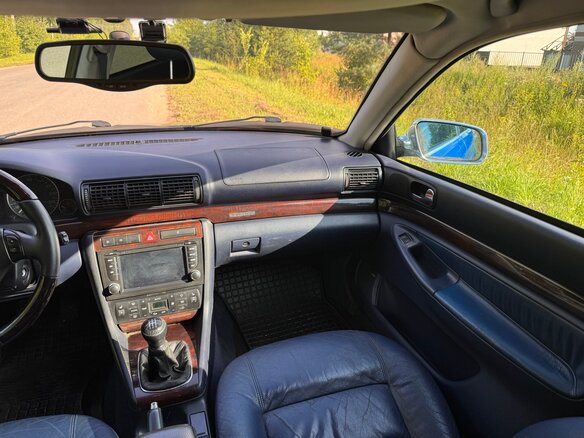 1998 Audi A4 I (B5), синий, 660000 рублей - вид 19