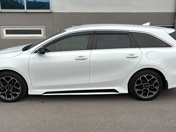 2021 Kia Ceed III Рестайлинг, белый, 2050000 рублей - вид 5