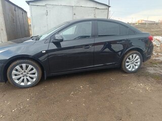 2013 Chevrolet Cruze I Рестайлинг, чёрный, 835000 рублей, вид 3