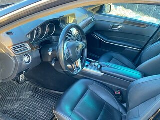 2014 Mercedes-Benz E-Класс 200 IV (W212, S212, C207) Рестайлинг, чёрный, 1780000 рублей, вид 3