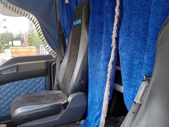 2007 MAN TGA, красный, 1295000 рублей - вид 3