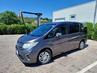 2018 Honda Stepwgn V Рестайлинг, серый, 1775000 рублей, вид 1
