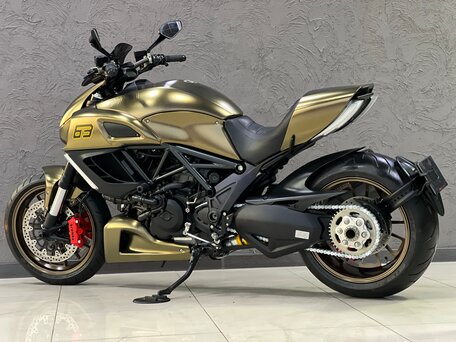 2012 Ducati Diavel, золотистый, 1050000 рублей, вид 5