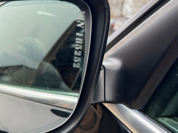 2014 BMW 7 серии Long 750Li xDrive V (F01/F02/F04) Рестайлинг, чёрный, 1650000 рублей - вид 32