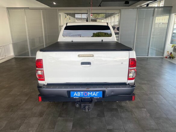 2012 Toyota Hilux VII Рестайлинг, белый, 1446000 рублей - вид 5