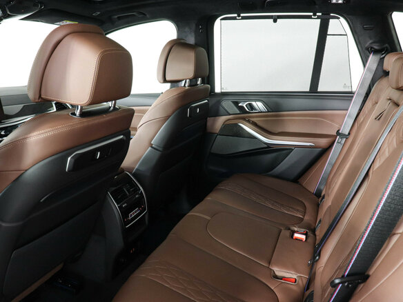 2025 BMW X5 40i IV (G05/G18) Рестайлинг, серый - вид 22