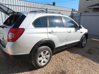 2012 Chevrolet Captiva I Рестайлинг, серебристый, 900000 рублей, вид 2