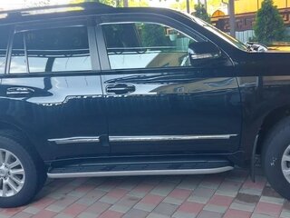 2014 Toyota Land Cruiser Prado 5-speed 150 Series Рестайлинг 1, чёрный, 4550000 рублей, вид 2