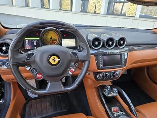 2011 Ferrari FF, серый, 15080000 рублей, вид 4