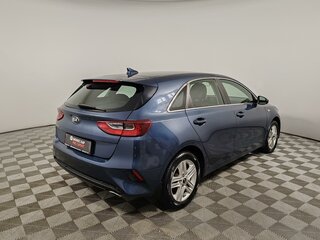 2019 Kia Ceed III, синий, 1689000 рублей, вид 5