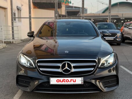 2018 Mercedes-Benz E-Класс 200 V (W213, S213, C238), чёрный, 2928000 рублей, вид 2
