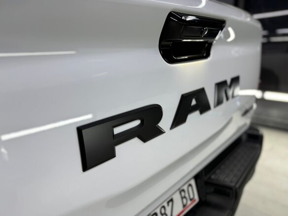 2023 Ram 1500 Crew Cab V, белый, 7700000 рублей - вид 22