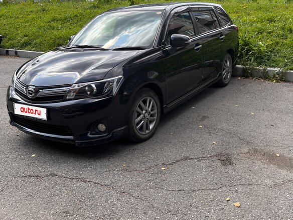 2013 Toyota Corolla Fielder XI (E160, E170, E180), чёрный, 1150000 рублей