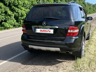 2005 Mercedes-Benz M-Класс 350 II (W164), чёрный, 1050000 рублей, вид 4