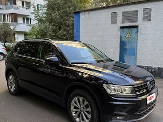2020 Volkswagen Tiguan II, чёрный, 1950000 рублей, вид 3