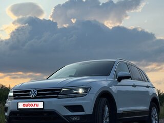 2018 Volkswagen Tiguan II, белый, 2257000 рублей, вид 2