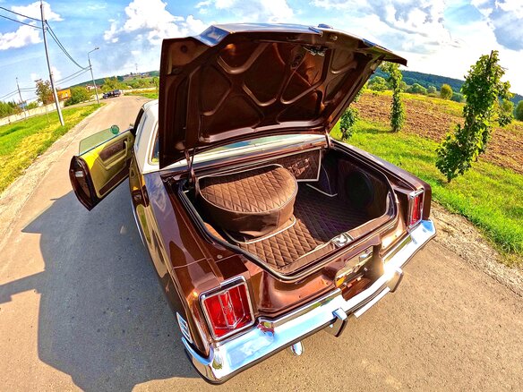 1976 Chrysler Cordoba I, коричневый, 8000000 рублей - вид 8