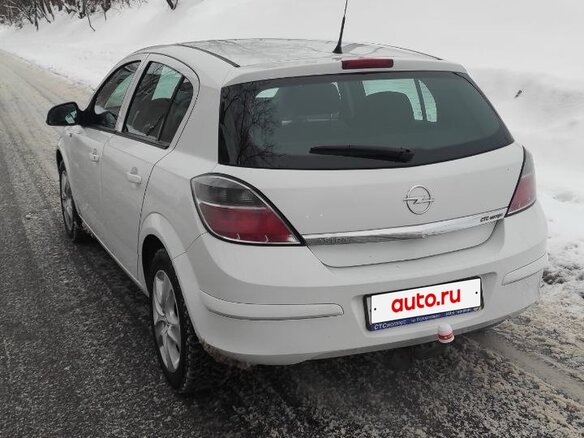 2012 Opel Astra H Рестайлинг, белый, 595000 рублей - вид 5
