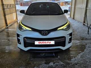 2019 Toyota C-HR I Рестайлинг, белый, 2600000 рублей, вид 2