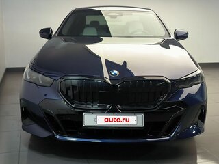 2024 BMW 5 серии 520d xDrive VIII (G60/G61/G68), синий, 11500000 рублей, вид 3