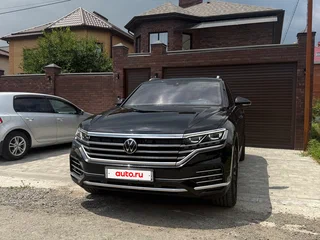2021 Volkswagen Touareg III, чёрный, 5500000 рублей, вид 2