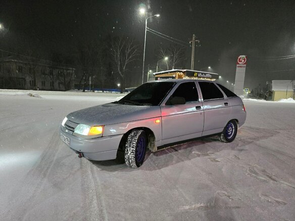 2005 Lada (ВАЗ) 2112, серебристый, 165000 рублей
