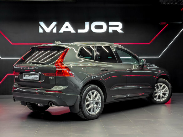 2020 Volvo XC60 II, зелёный - вид 4