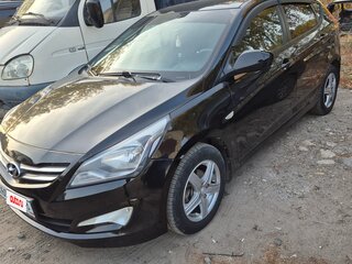 2016 Hyundai Solaris I Рестайлинг, чёрный, 700000 рублей, вид 3