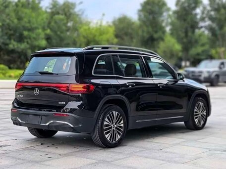 2025 Mercedes-Benz EQB 260 I Рестайлинг, чёрный, 4166066 рублей, вид 5