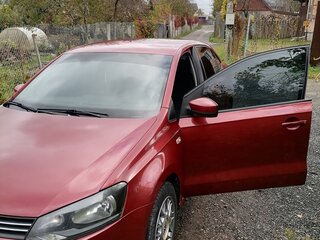 2012 Volkswagen Polo V, красный, 550000 рублей, вид 1