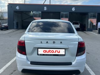 2019 Lada (ВАЗ) Granta I Рестайлинг, белый, 425000 рублей, вид 3