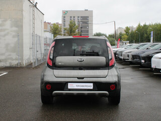 2018 Kia Soul II Рестайлинг, серебристый, 1505000 рублей, вид 4